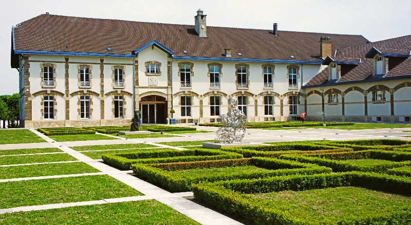 maison de champagne visitar ruinart