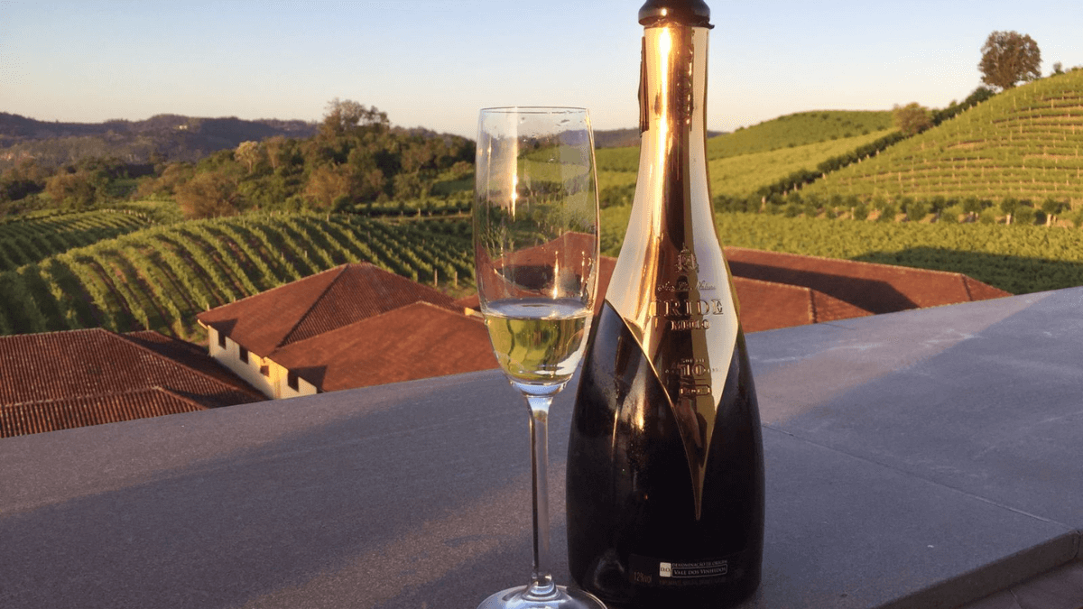 O que é espumante sur lie